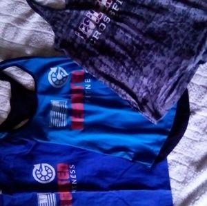 CrossFit shirts size small